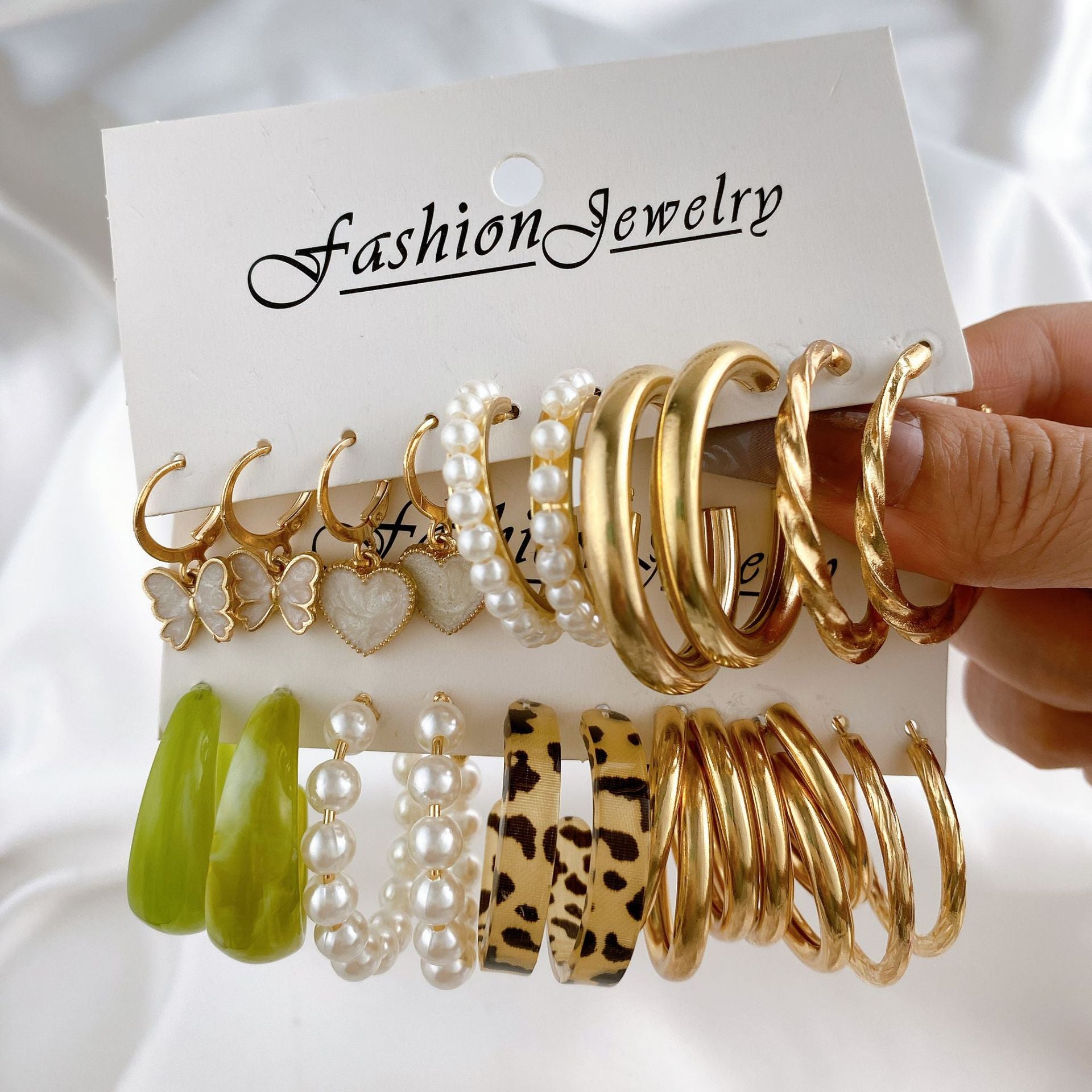 Damen Ohrringe Set mit stilvollen und modernen Designs Shop Nory