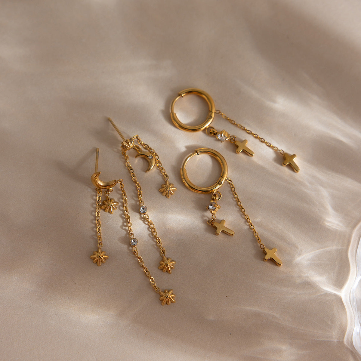 Damen Ohrhänger mit elegantem Kreuzdesign und funkelnden Kristallen Shop Nory