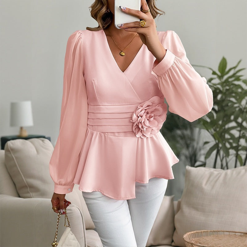 Damen Elegantes Oberteil mit Rüschendetails und Blumenapplikation Shop Nory