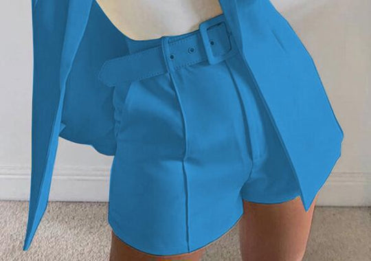 Damen Zweiteiliges maßgeschneidertes Blazer‑Set mit hochtaillierten Shorts und Gürtel Shop Nory