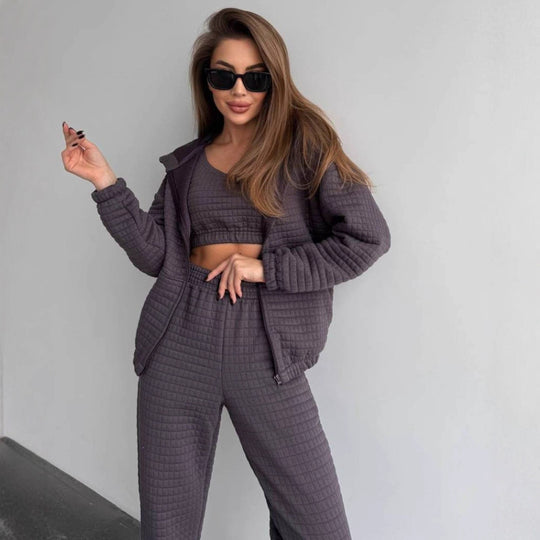 Damen gesteppter Quilt-Lounge-Zweiteiler aus Soft-Fleece mit Kapuzen-Zipjacke, High-Waist-Bundhose und Bustier-Top Shop Nory