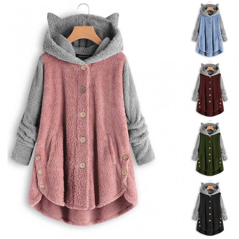 Damen Kuschelige Kapuzen‑Teddyjacke mit Katzenohren, Holzknopf‑Details und High‑Low‑Saum Shop Nory