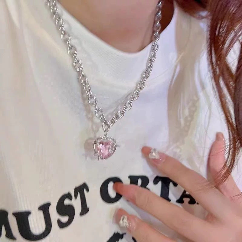 Damen Kette mit herzförmigem Anhänger und robustem Gliederdesign Shop Nory