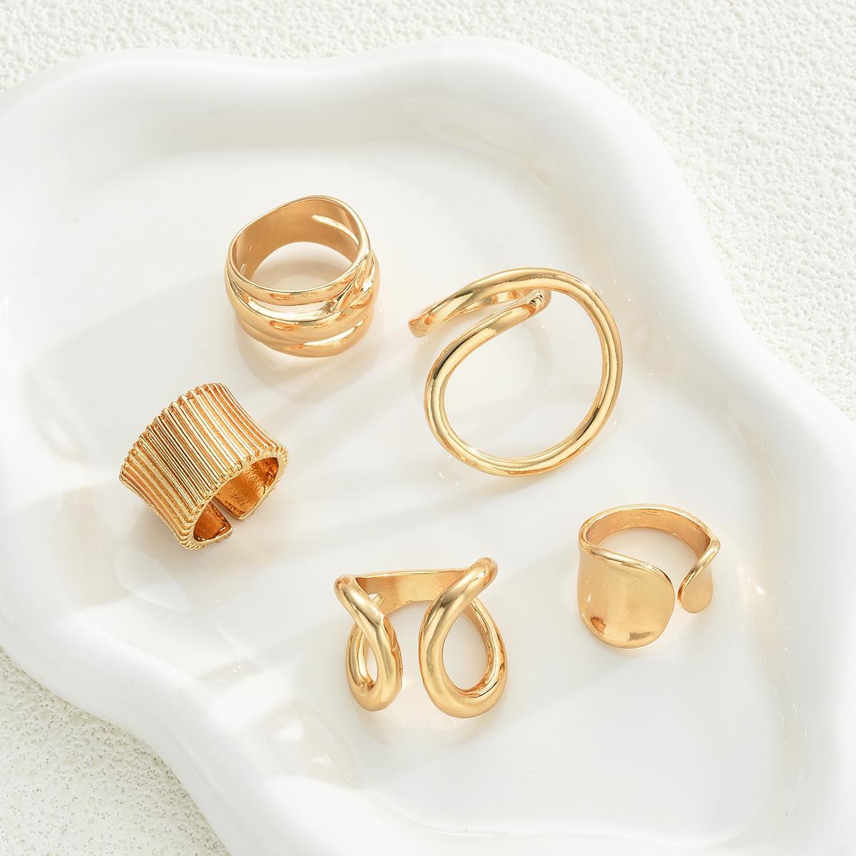 Damen Ring-Set mit einzigartigen Designs und geschwungenen Formen Shop Nory