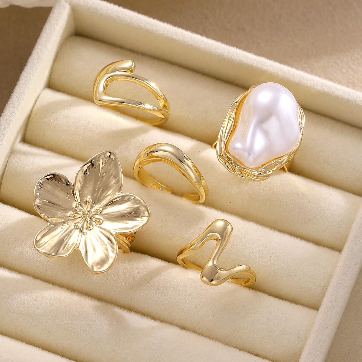 Damen Ring-Set mit kunstvollen Blumen- und modernen Designs Shop Nory