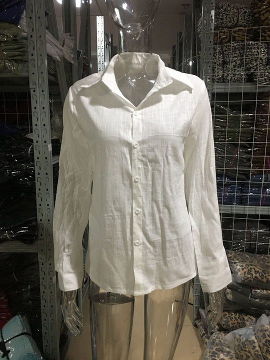 Damen Leichte Leinenbluse im legeren Oversize‑Schnitt mit Stufenkragen und durchgehender Knopfleiste Shop Nory