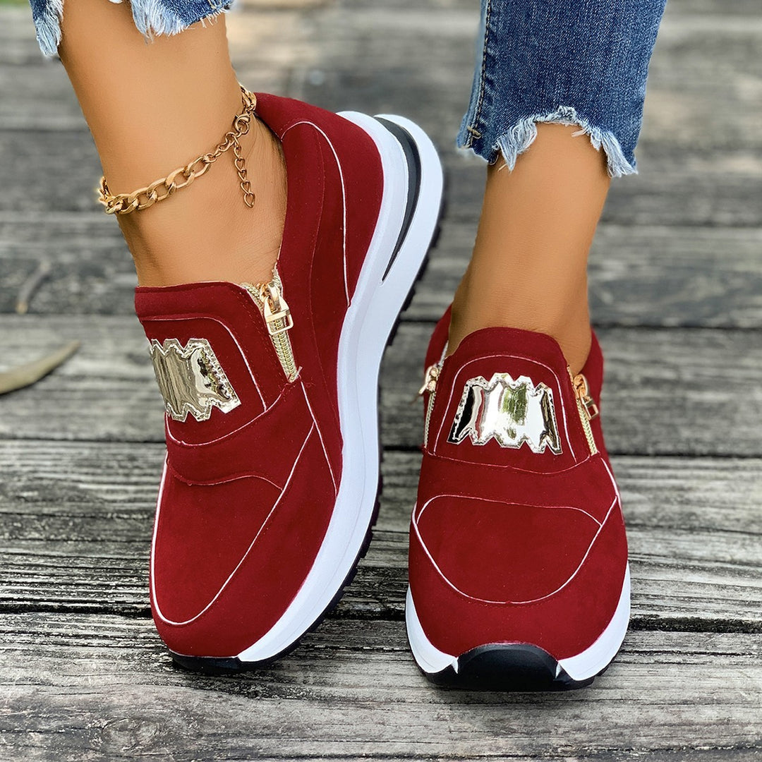 Damen Plateau-Slipper-Sneaker aus Veloursimitat mit seitlichem Zier-Reißverschluss und metallischer Applikation Shop Nory