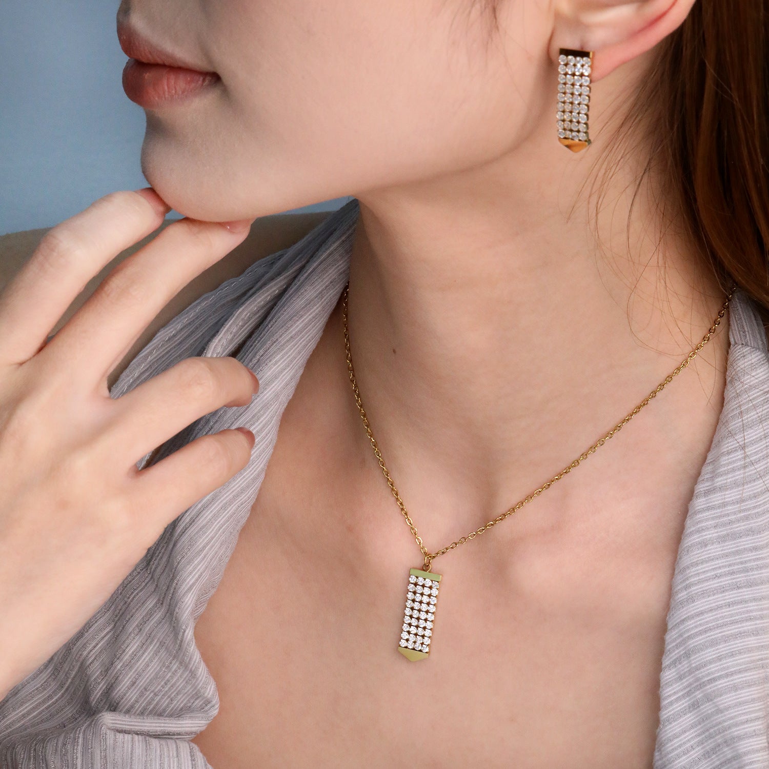 Damen Schmuckset mit elegantem Kristallanhänger und passenden Ohrsteckern Shop Nory