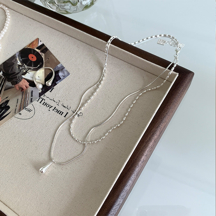 Damen Halskette mit zartem Tropfenanhänger und feiner Gliederkette Shop Nory