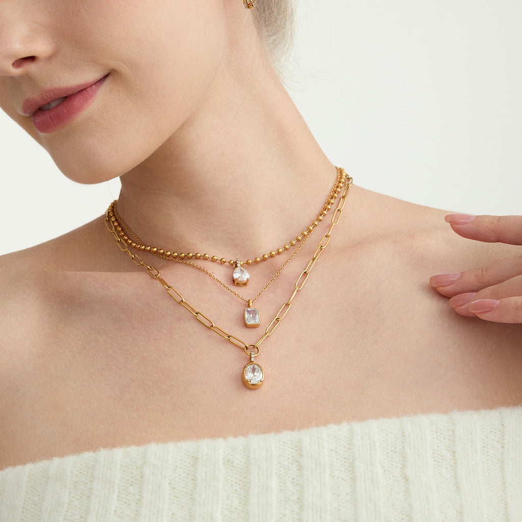 Damen Halskette mit funkelndem Tropfenanhänger und verstellbarem Edelstahl-Design Shop Nory