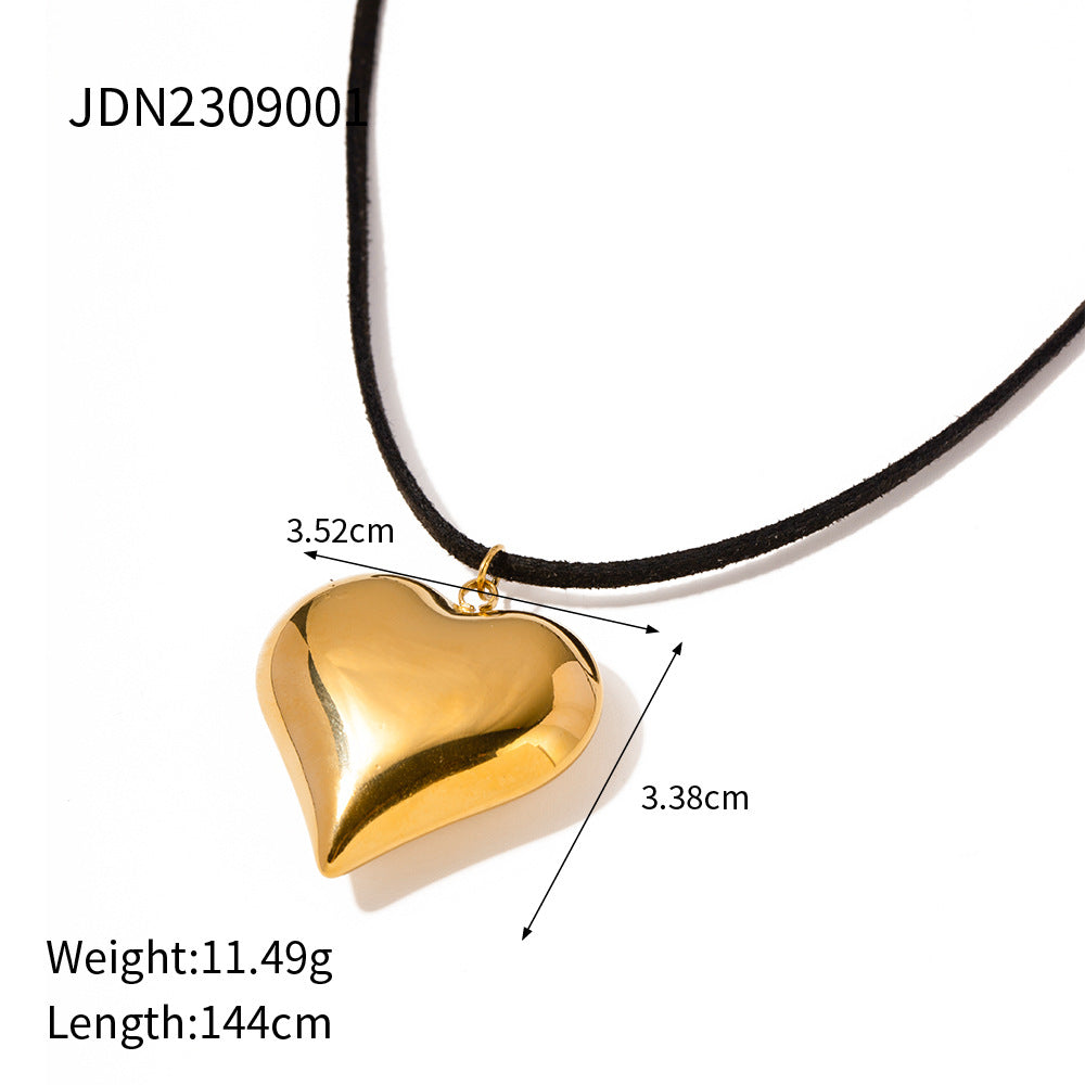 Damen Armband mit eleganten Perlen und herzförmigem Anhänger Shop Nory