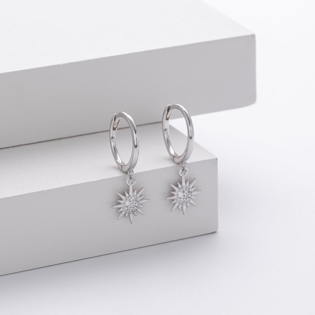 Damen Ohrhänger mit glänzendem Sonnenanhänger aus hochwertigem 925 Sterling Silber Shop Nory