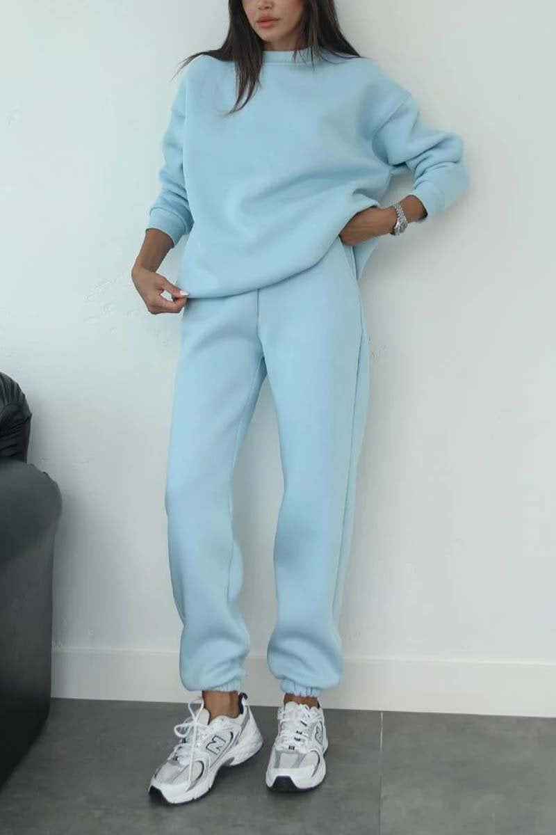 Damen nan minimalistisches Cozy-Set aus schwerer French‑Terry mit weitem Rundhals-Pullover und gerader Jogginghose Shop Nory
