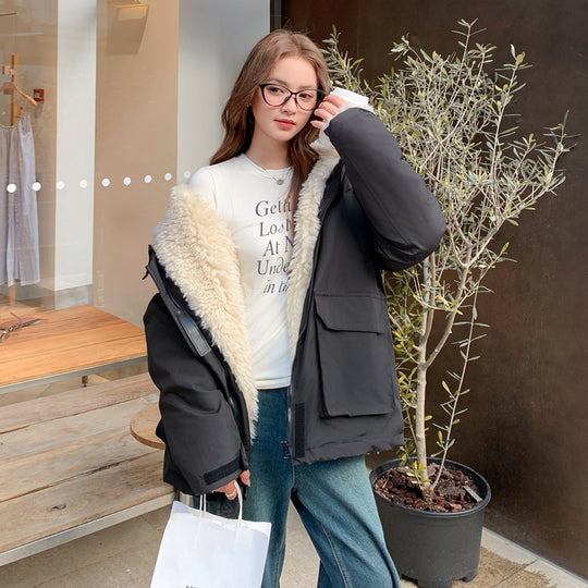 Damen nan urbaner Kurzparka mit Teddyfutter, großzügigen Pattentaschen und verdecktem Zwei-Wege-Reißverschluss Shop Nory