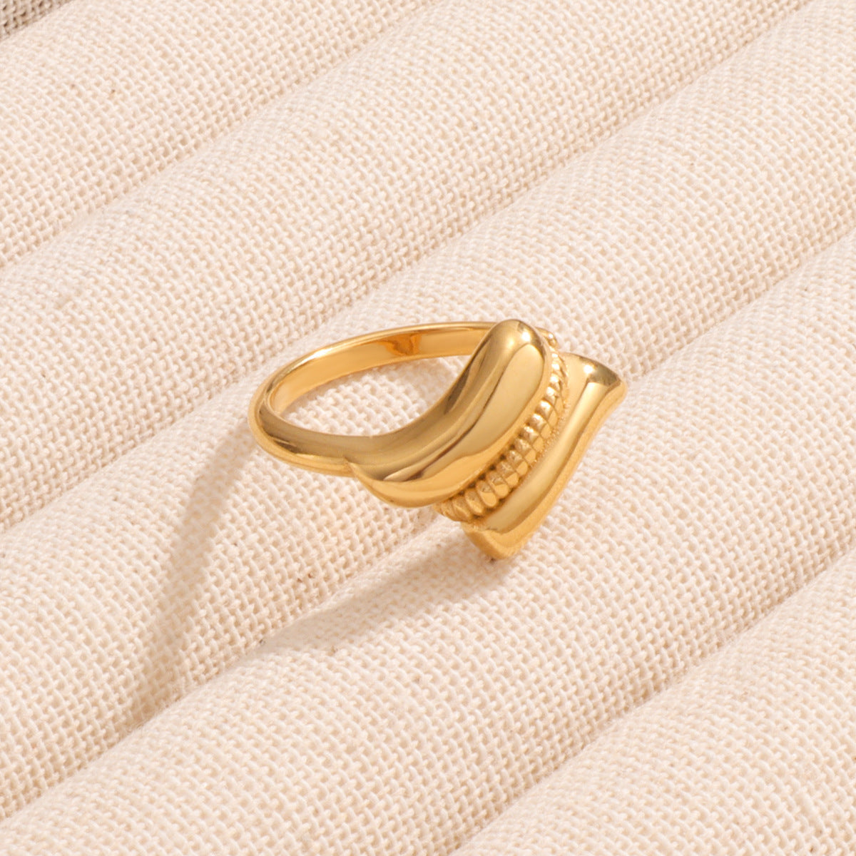 Damen Schmuckring mit elegantem Wellen-Design Shop Nory