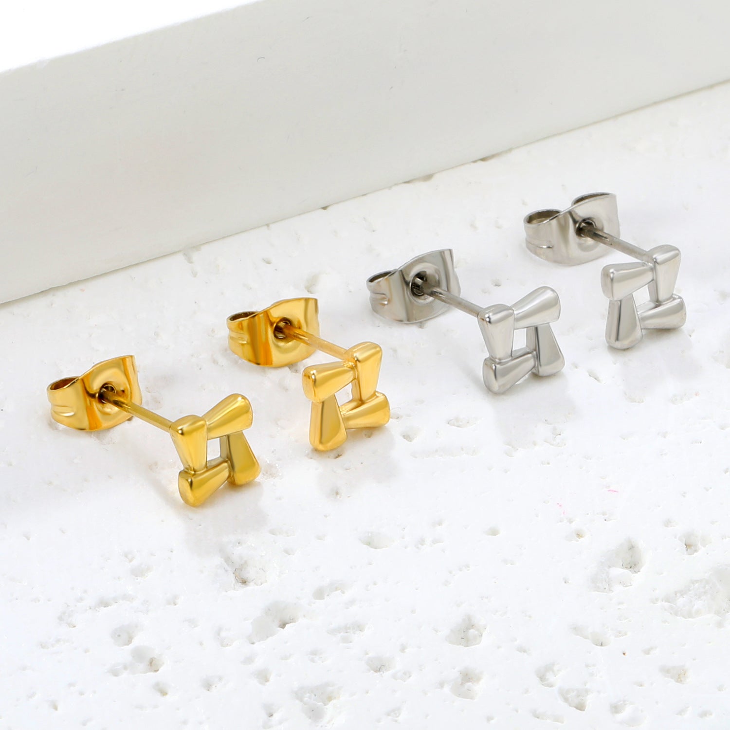 Damen Edelstahl Ohrstecker im modernen Knoten-Design Shop Nory