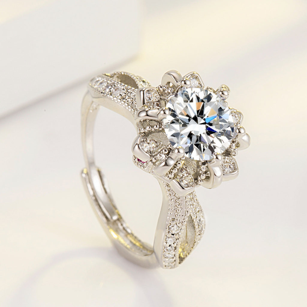 Damen Eleganter Blütenring mit funkelnden Zirkonia Shop Nory
