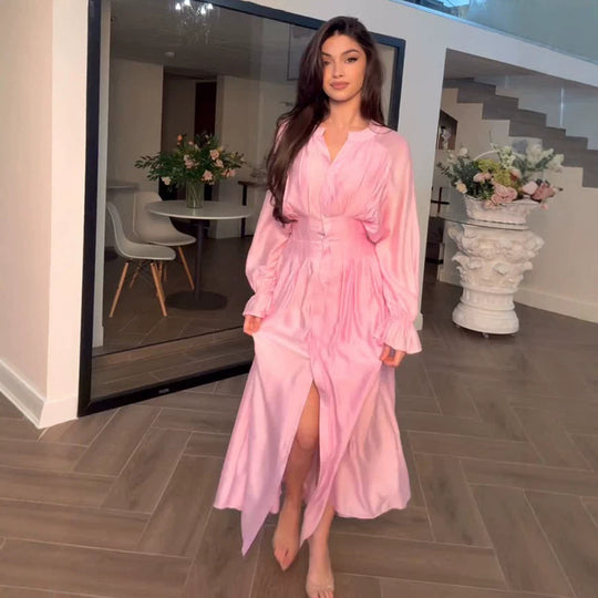 Damen Maxikleid aus Satin mit taillierter Raffung, Stehkragen und vorderem Schlitz Shop Nory
