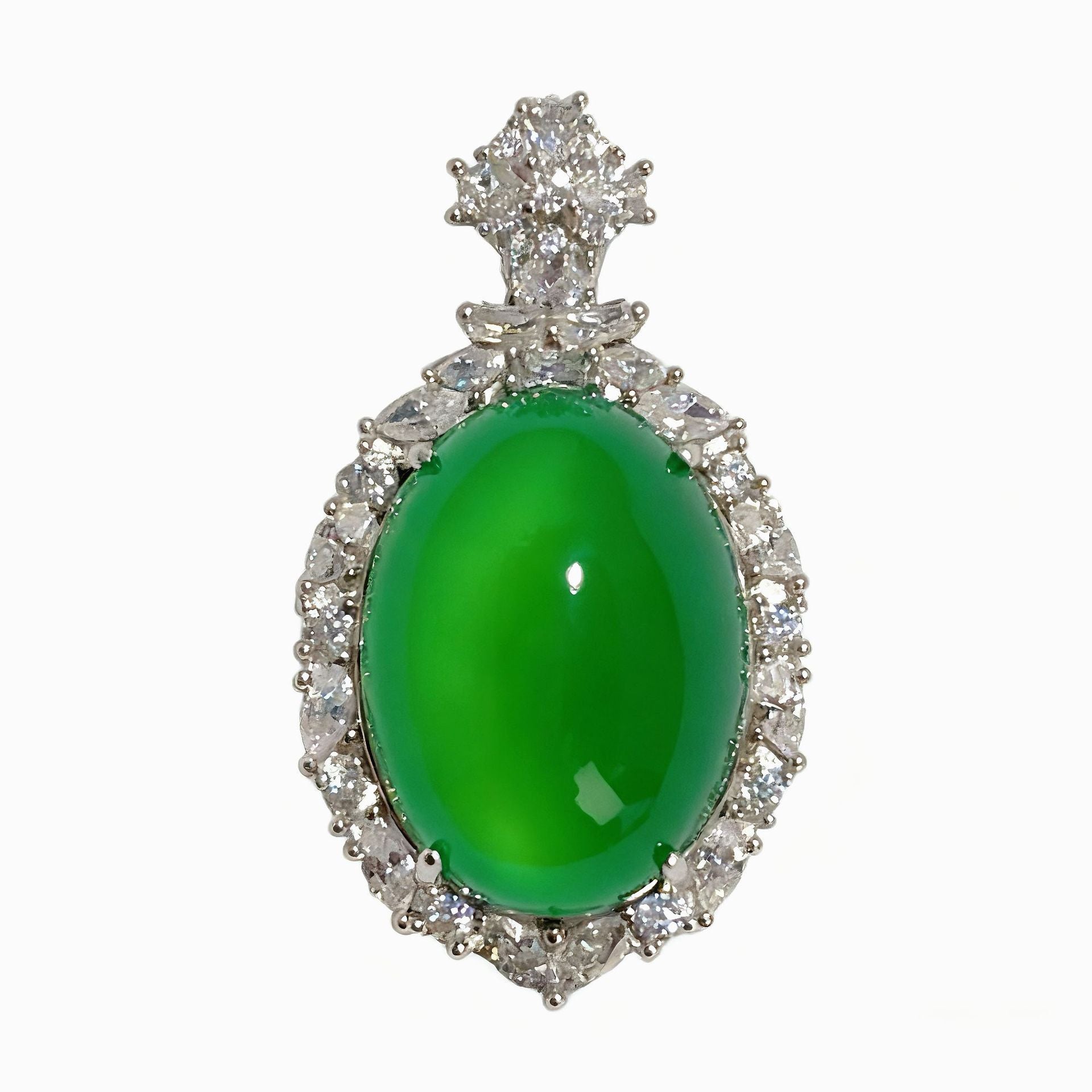 Damen Anhänger aus grünem Jade mit funkelnden Zirkonia Shop Nory