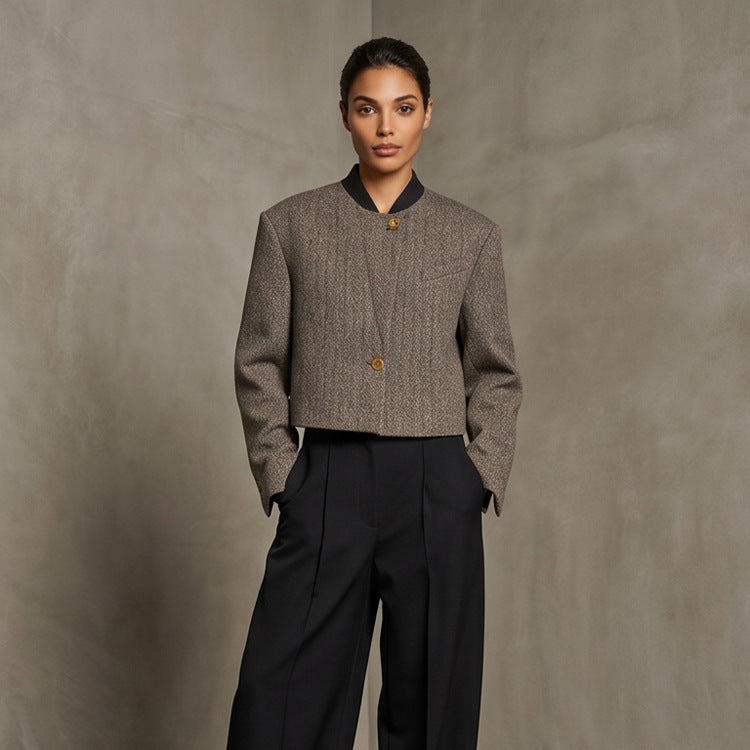 Damen Kurzgeschnittener Wollblazer mit Stehkragen und Fischgrätmuster Shop Nory