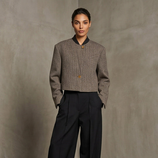 Damen Kurzgeschnittener Wollblazer mit Stehkragen und Fischgrätmuster Shop Nory
