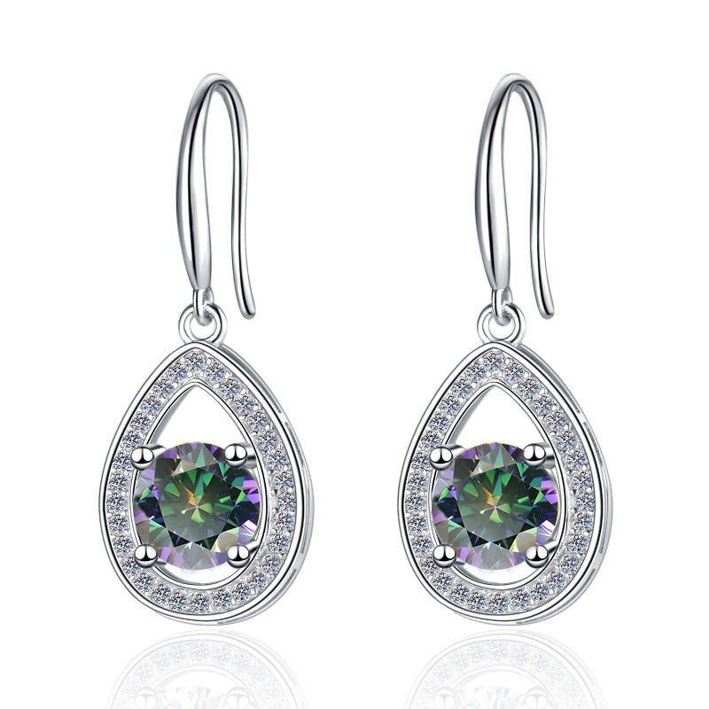 Damen Ohrhänger mit glänzendem Zirkonia und eleganter Tropfenform Shop Nory