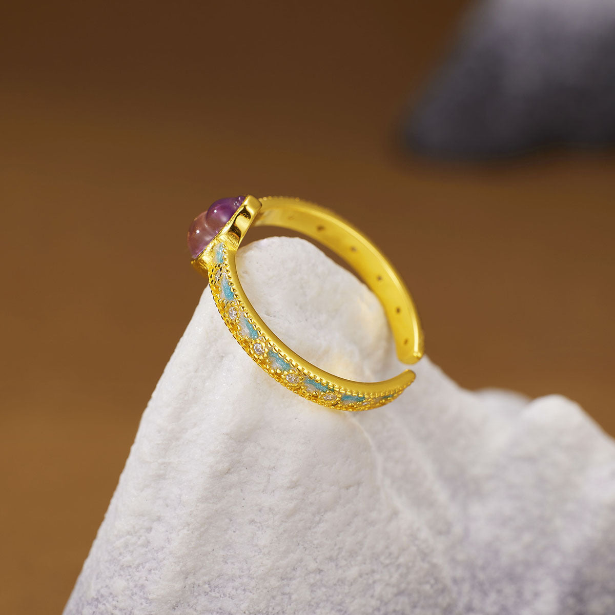 Damen Ring mit elegantem Amethyst-Anhänger Shop Nory
