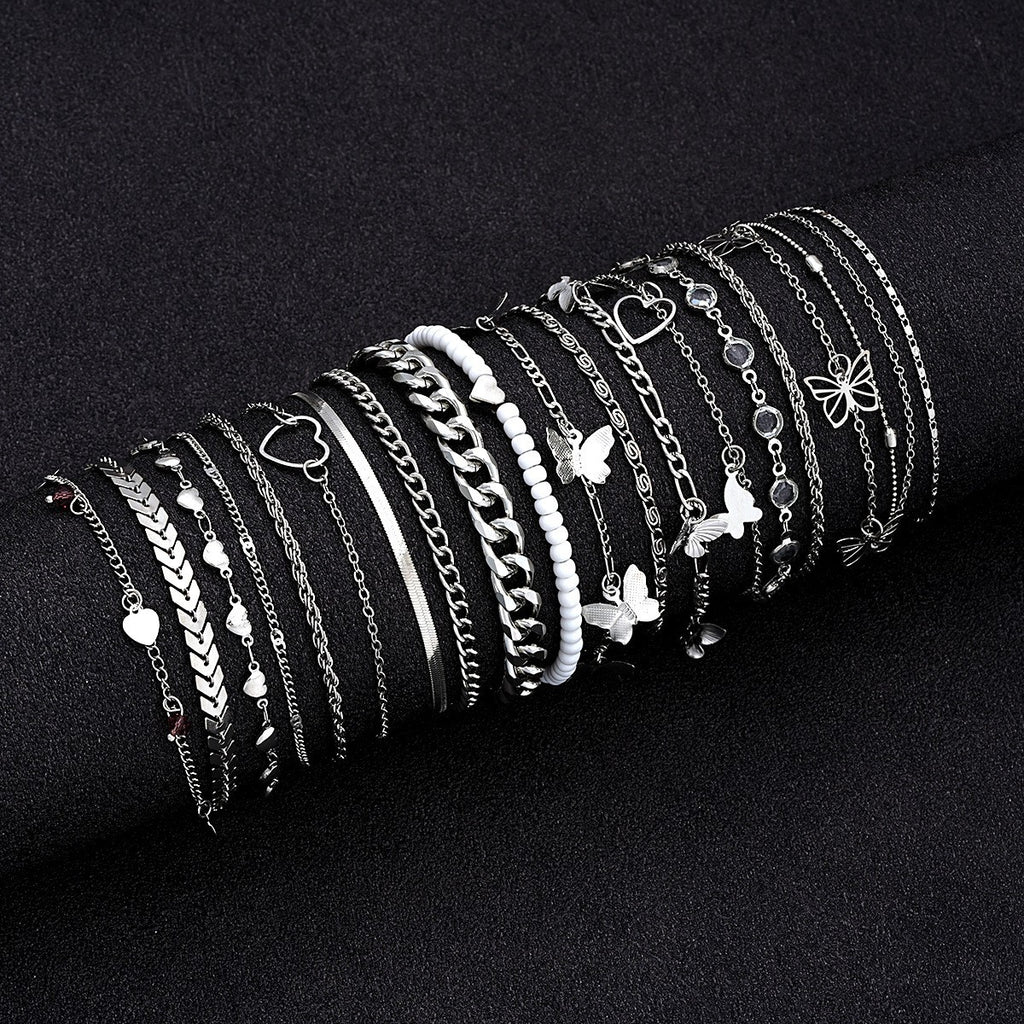 Damen Fußkettchen-Set mit zarten Anhängern und filigranen Designs Shop Nory