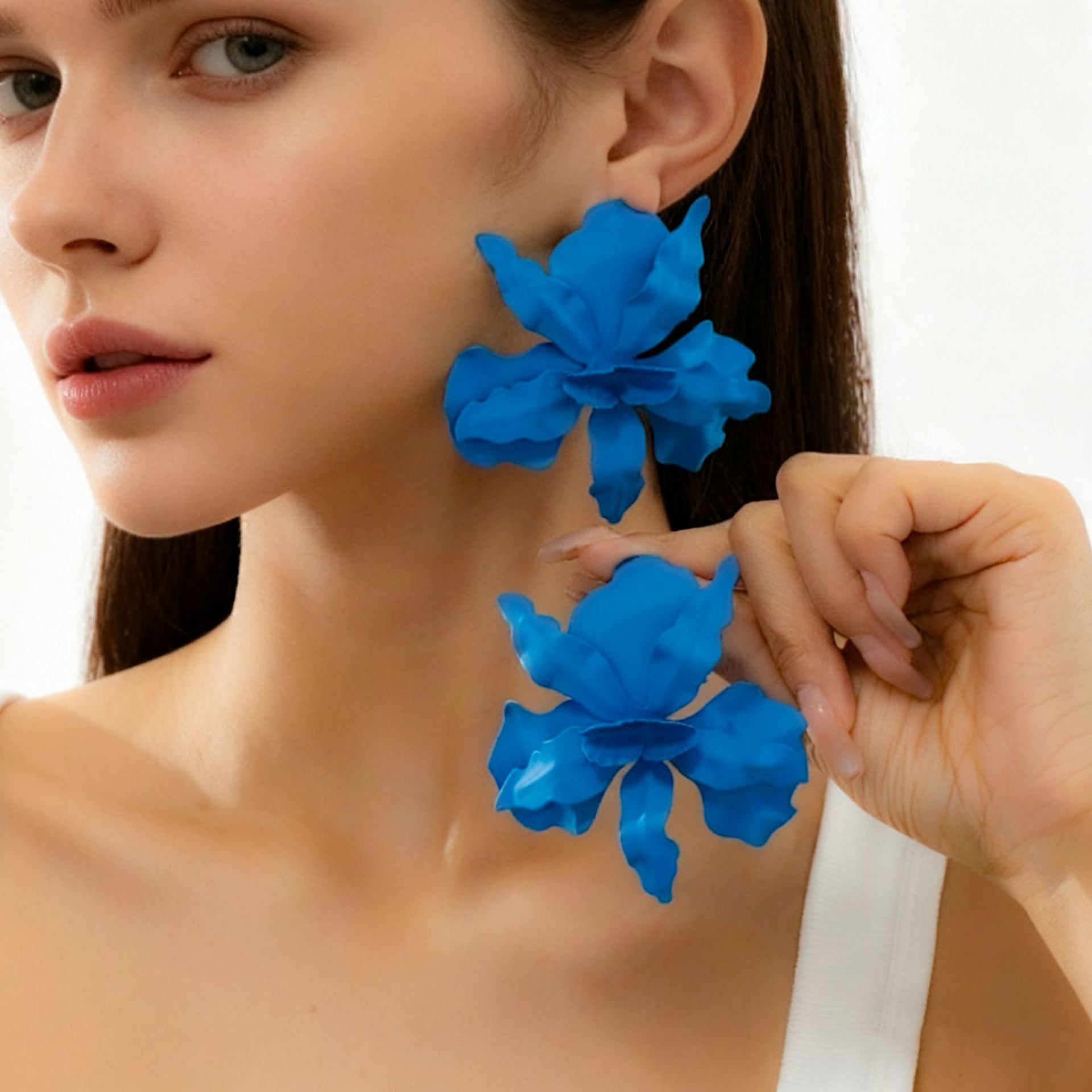 Damen Ohrhänger im kunstvollen Blumendesign Shop Nory
