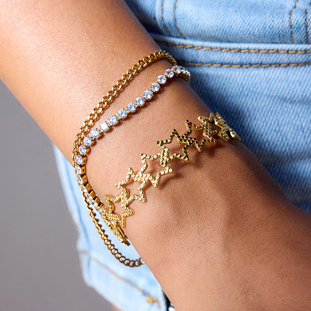 Damen Armband aus hypoallergenem Edelstahl mit elegantem Gliederdesign Shop Nory