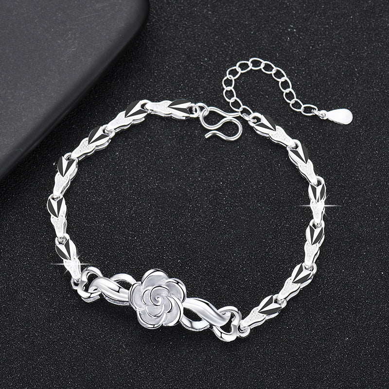 Damenarmband mit kunstvollem Blumen-Design und funkelndem Zirkonia Shop Nory