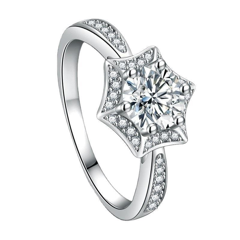 Damen eleganter Schmuckring mit funkelndem Zirkonia Shop Nory