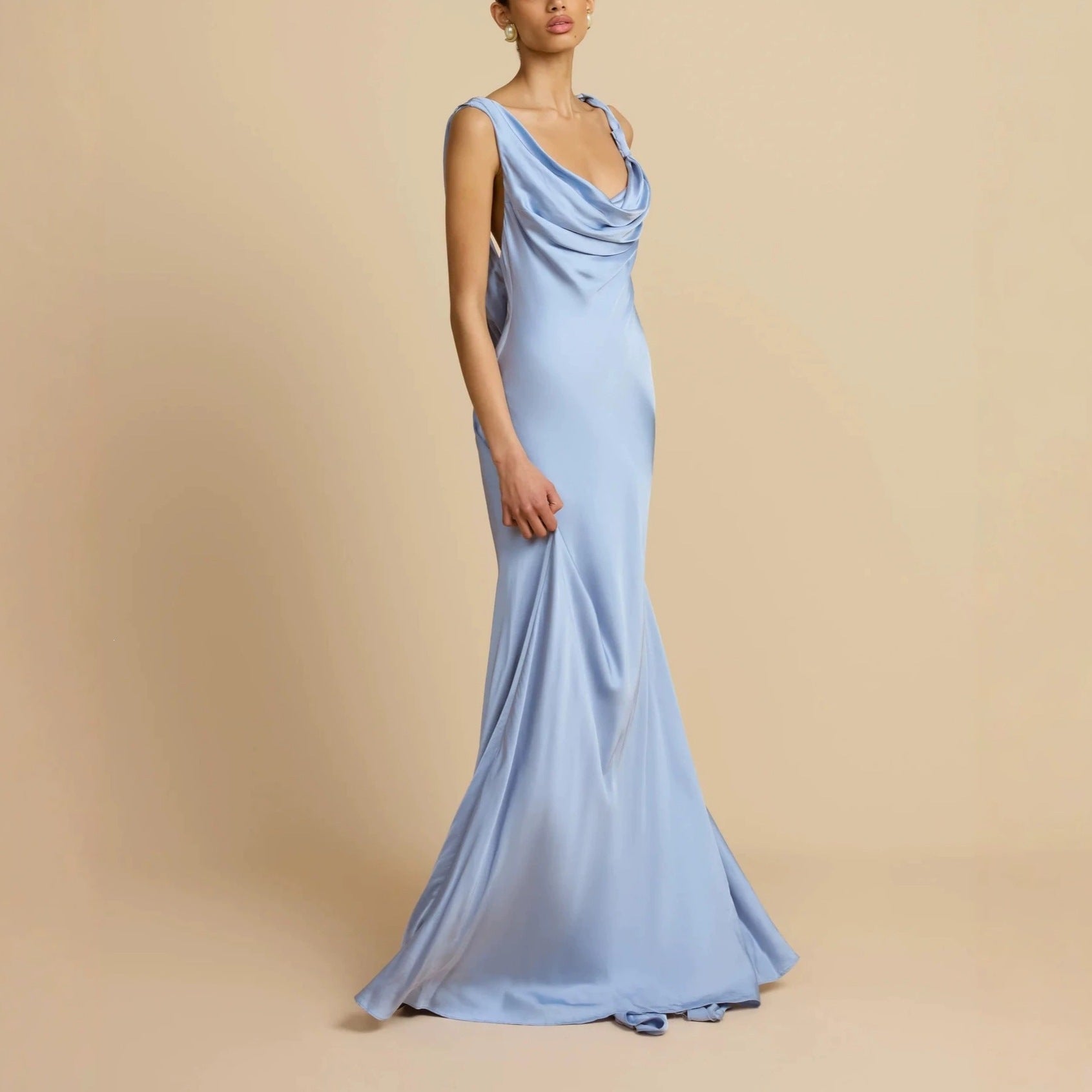 Damen Elegantes Maxikleid mit drapierten Details Shopnory