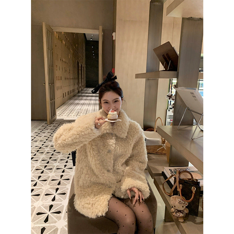Damen Kurzfell‑Teddy‑Mantel mit großem Kragen und kastiger Oversize‑Silhouette Shop Nory