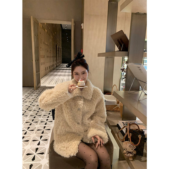 Damen Kurzfell‑Teddy‑Mantel mit großem Kragen und kastiger Oversize‑Silhouette Shop Nory