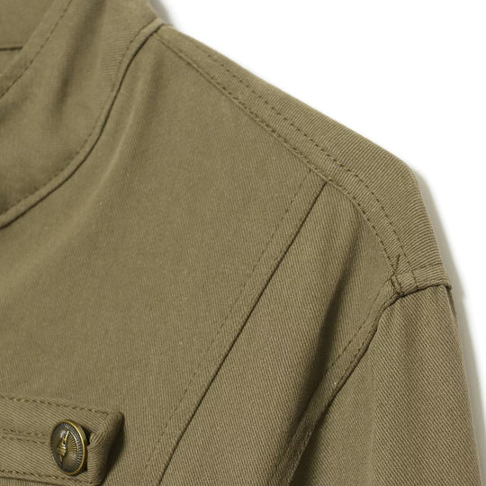 Damen Taillierte Militärinspirierte Kurzjacke mit Stehkragen und Zierknopfleisten Shop Nory