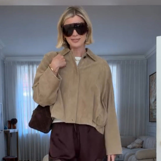 Damen Kurzblouson aus Veloursleder mit Hemdkragen, kastigem Cropped-Schnitt und verdecktem Reißverschluss Shop Nory