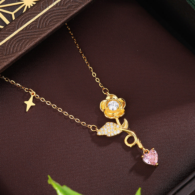 Damen Halskette mit floralem Design und funkelnden Zirkonia-Elementen Shop Nory