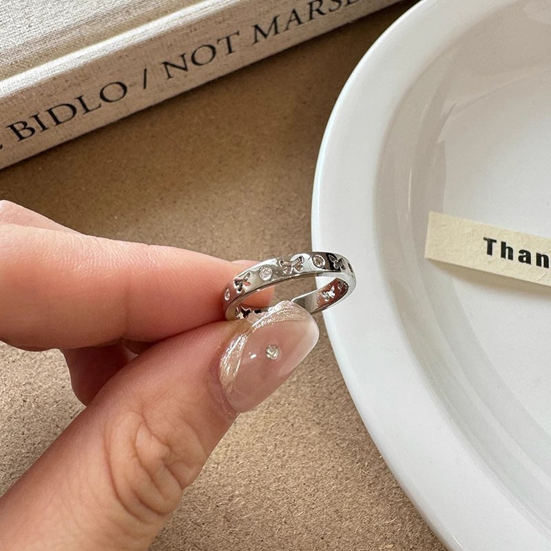 Damen zierlicher Ring mit funkelnden Swarovski-Kristallen Shop Nory