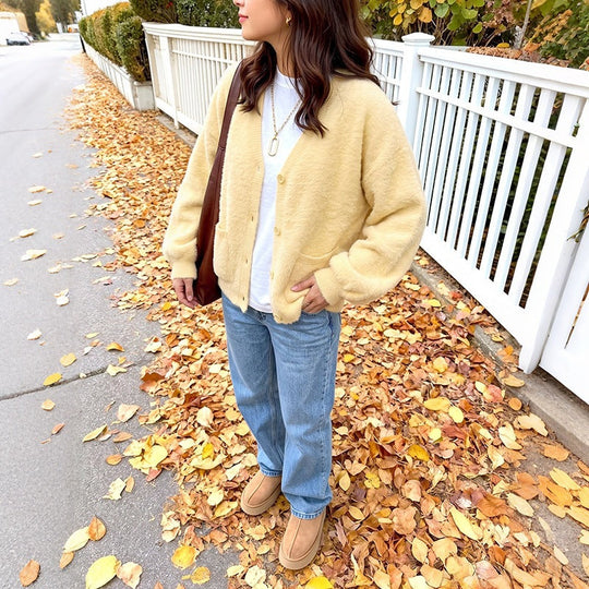Damen Kuschelige Oversize-Cardigan aus Teddy-Fleece mit V-Ausschnitt, aufgesetzten Taschen & Rippbündchen Shop Nory