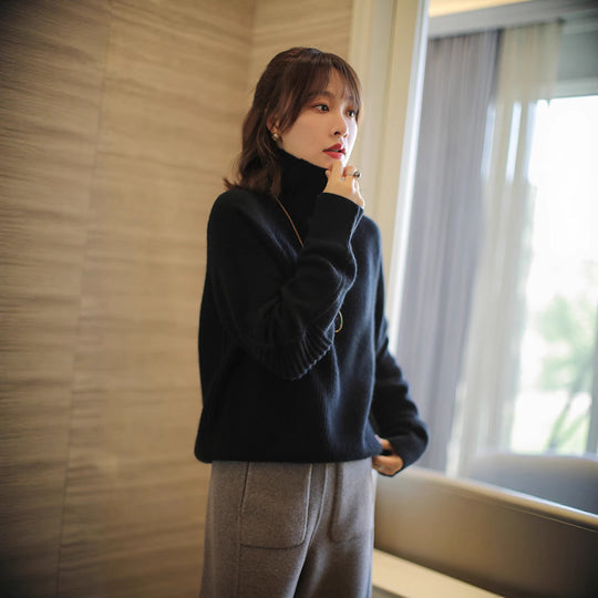 Damen Rollkragenpullover aus feinem Rippstrick mit Raglanärmeln und legerer Silhouette Shop Nory