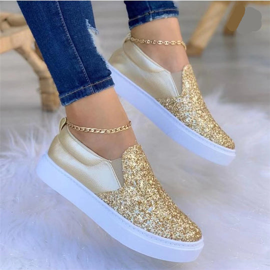 Damen Slip-On Plateau-Sneaker mit Glitzerfront, gepolstertem Fersenbereich und weißer Profilsohle Shop Nory