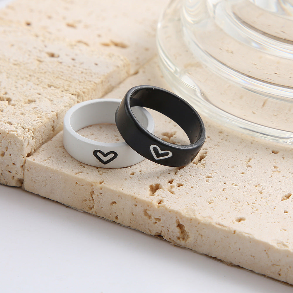 Damenring mit inspirierendem Schmetterlingsdesign und eingraviertem Spruch Shop Nory