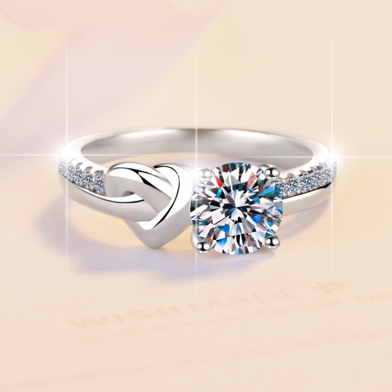Damen Verlobungsring mit funkelndem Zirkonia und elegantem Design Shop Nory