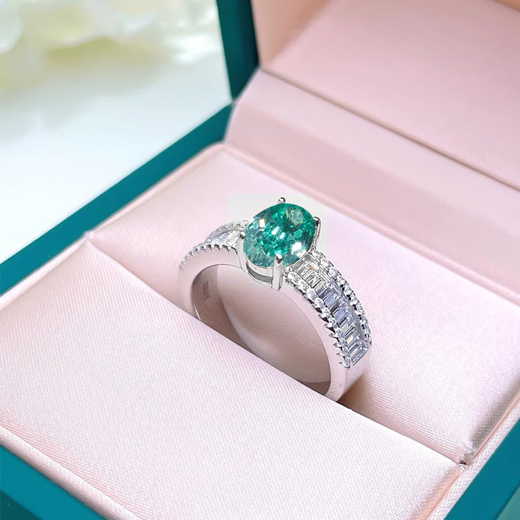 Damenring mit ovalem Edelsteinbesatz und elegantem Zirkonia Schmuck Shop Nory