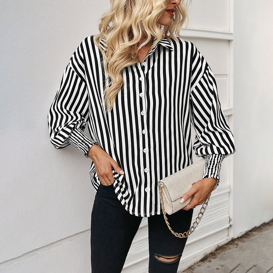 Damen Oversize-Hemdbluse mit senkrechten Streifen, klassischem Kragen und gerafften Manschetten Shop Nory