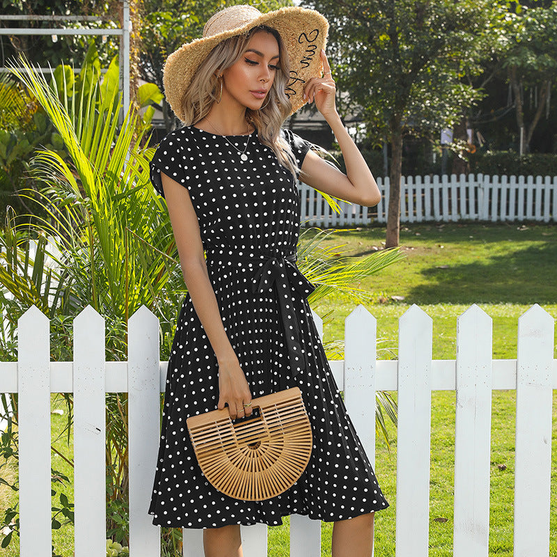 Kurzärmeliges Polka Dot Plissee-Kleid