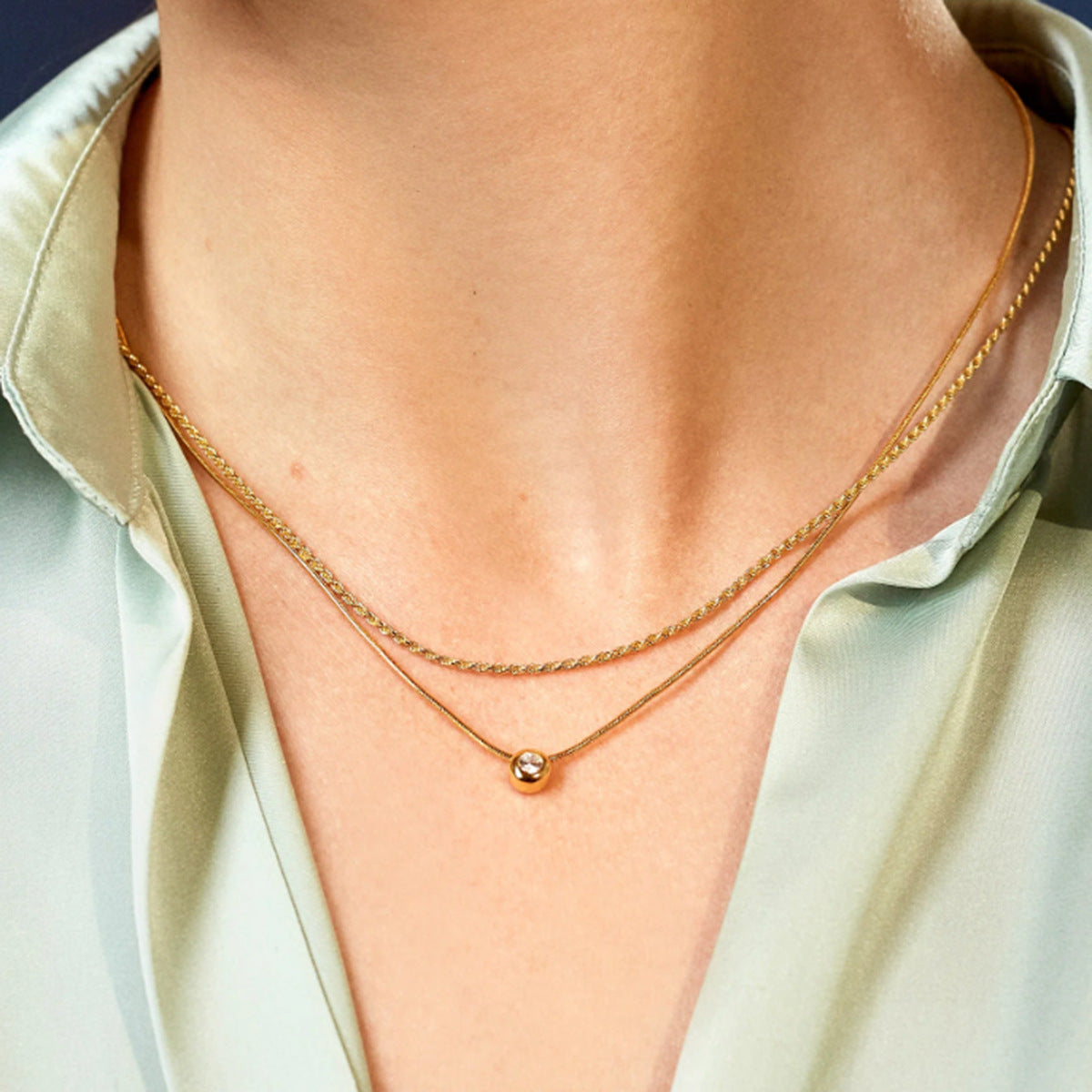 Damen Halskette mit filigranen Zirkonia-Akzenten Shop Nory