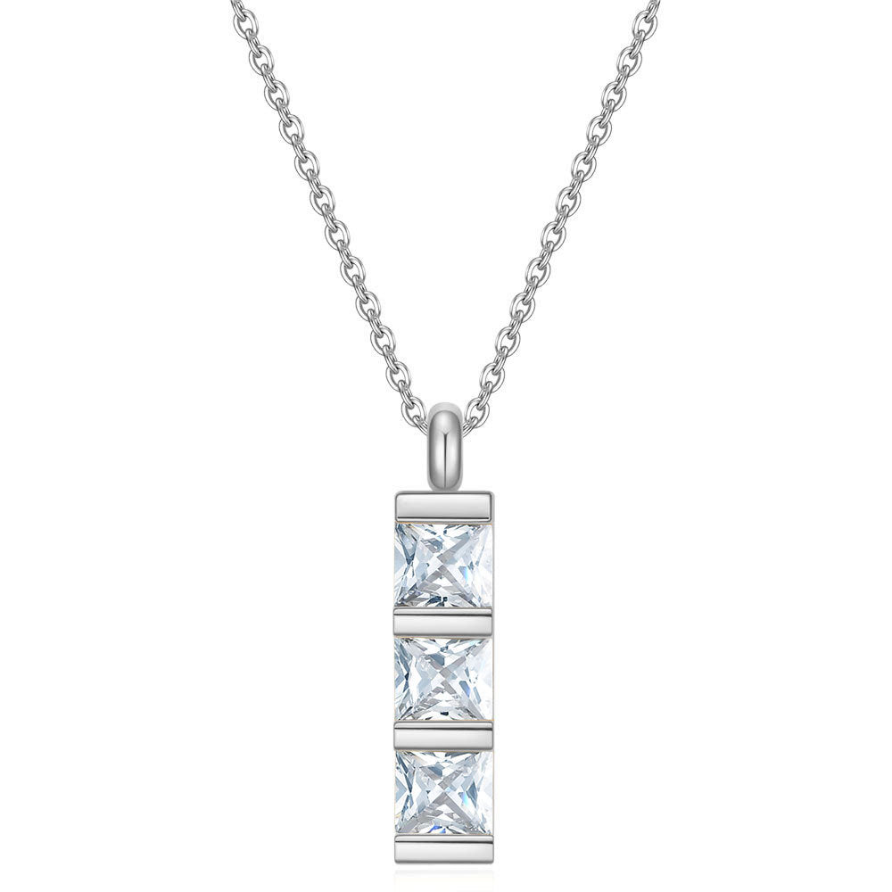 Damen Halskette mit modernem, geometrischem Anhänger und funkelnden Zirkonia Shop Nory