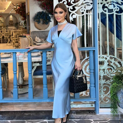 Damen Maxikleid mit elegantem Wickeloberteil und fließendem Saum Shopnory